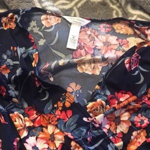 Floral maternity top